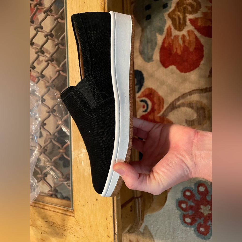 Aetrex Kenzie slip on shoes size 37